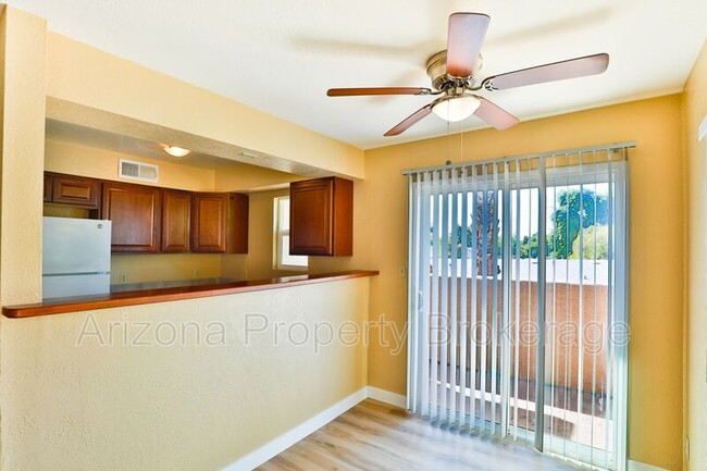 Building Photo - 601 W Rio Salado Pkwy