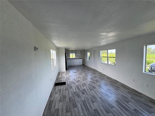 Foto del edificio - 7306 Ismail Rd
