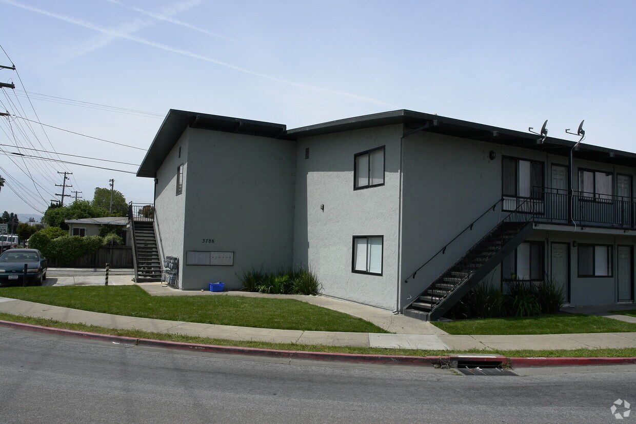 Building Photo - 3786 Rolison Rd