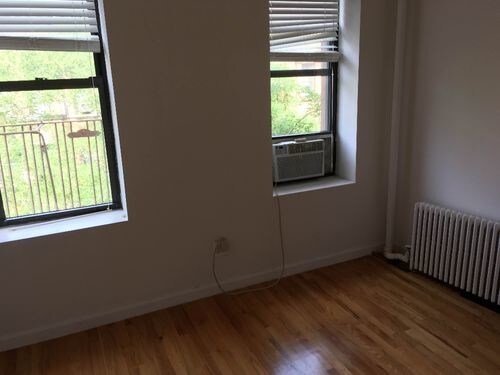 Building Photo - 321 E 89th St