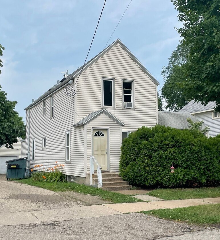 Primary Photo - Triplex in NW Rochester MN