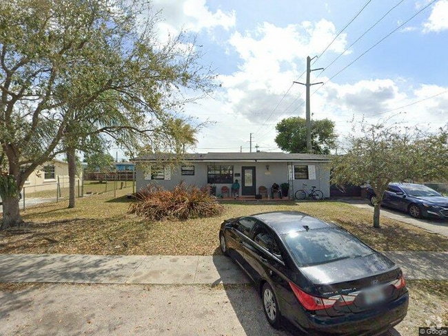 Building Photo - 10540 SW 149th St
