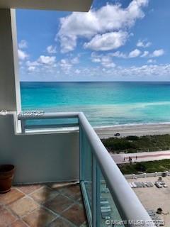 Foto del edificio - 5333 Collins Ave