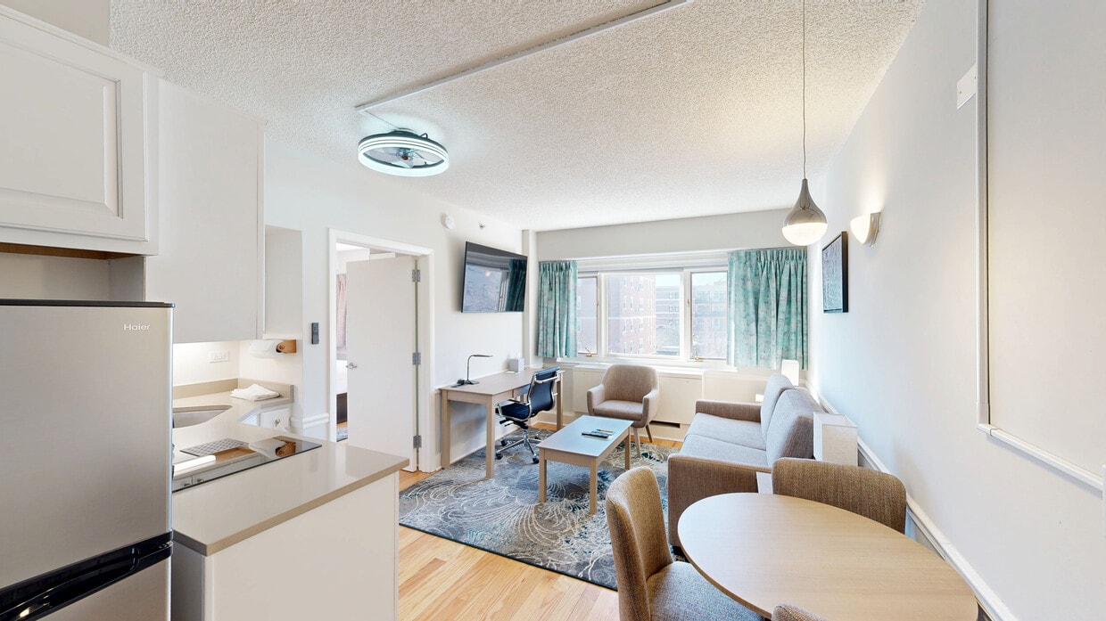 Photo - 1555 Oak Ave Apartments