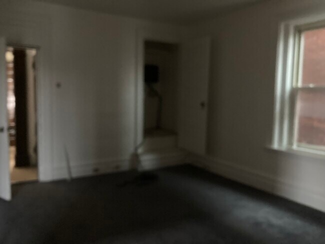 Foto del edificio - 5120 Friendship Ave