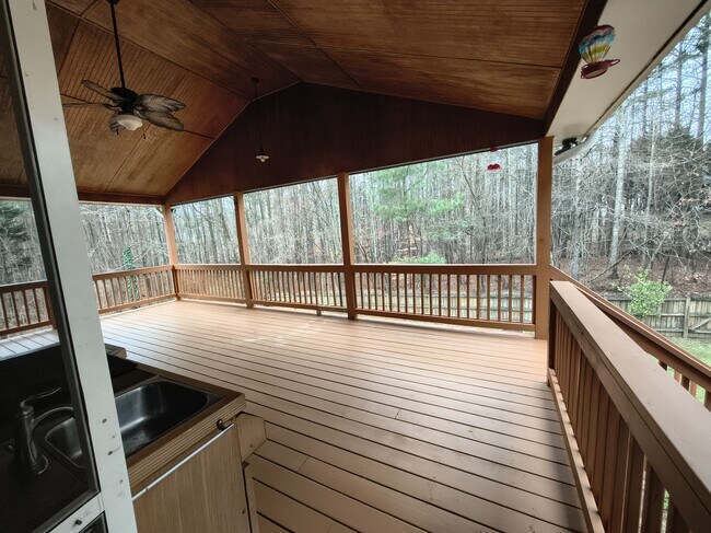 Foto del edificio - 4162 Wyndham Ridge Ct