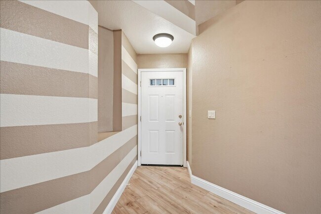 Foto del edificio - 8138 Sonoma Hills Way