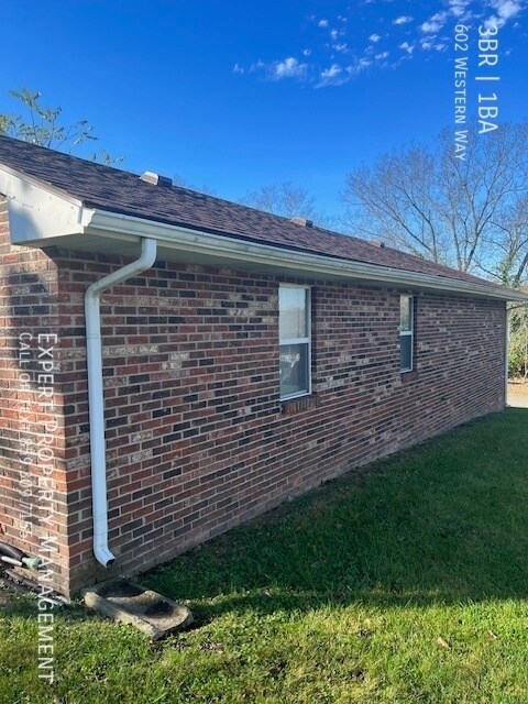 Building Photo - 602 Western Way