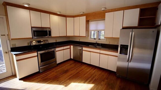 Building Photo - 375 Rays Ford Cir