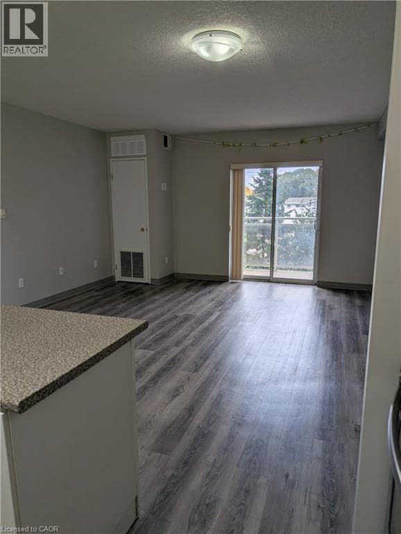 Photo du bâtiment - 736 Old Albert St