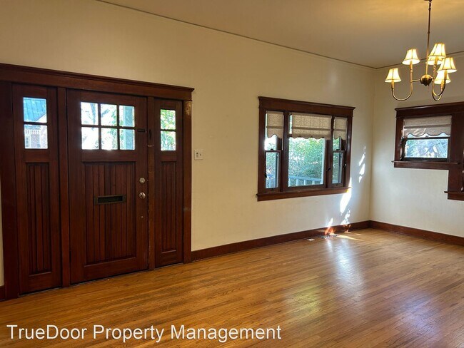 Foto del edificio - 3 br, 2 bath House - 14 Grant St.