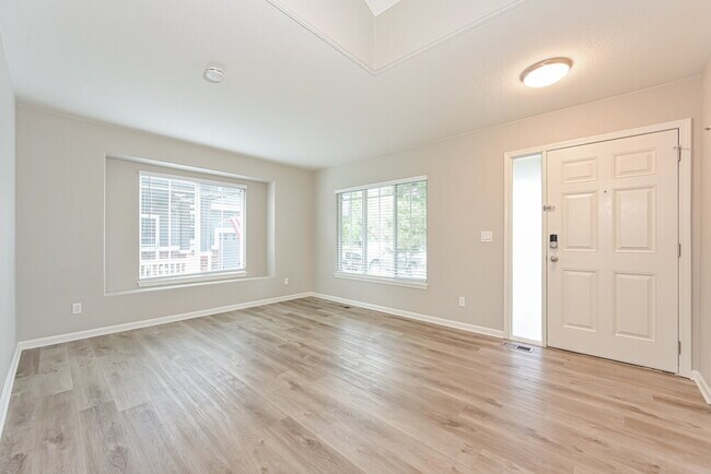 Building Photo - 2956 Iron Springs Pl