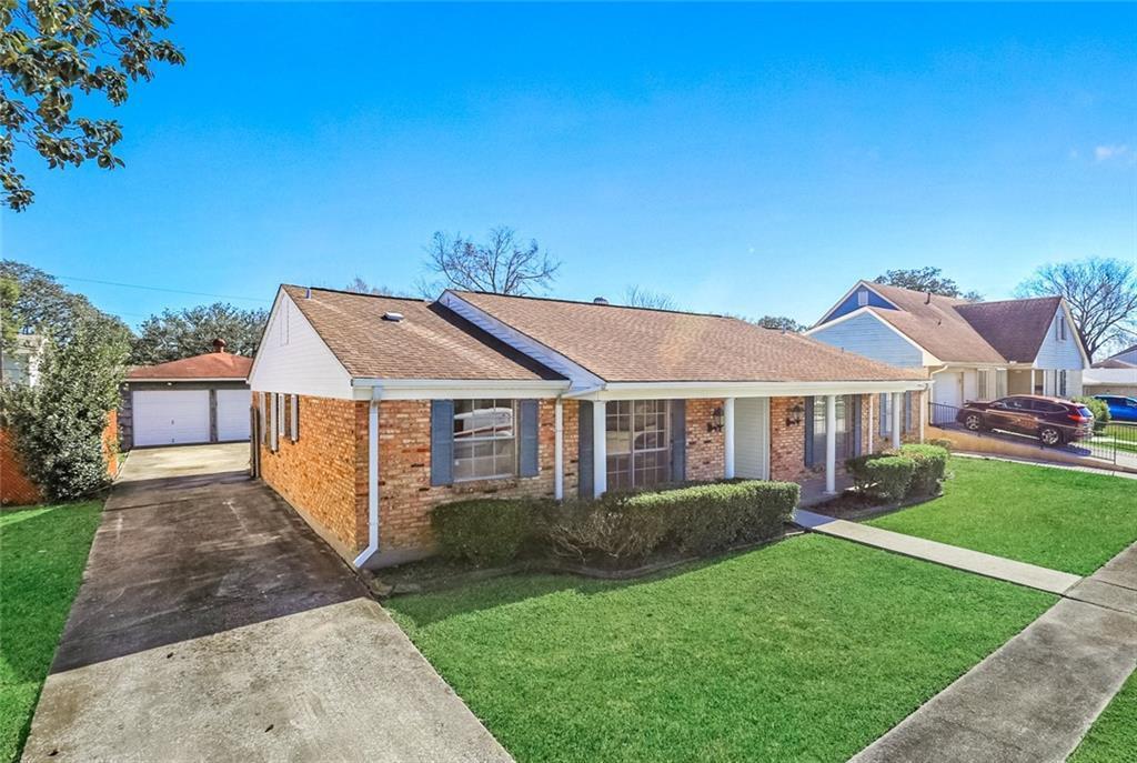 Building Photo - 3548 River Oaks Dr