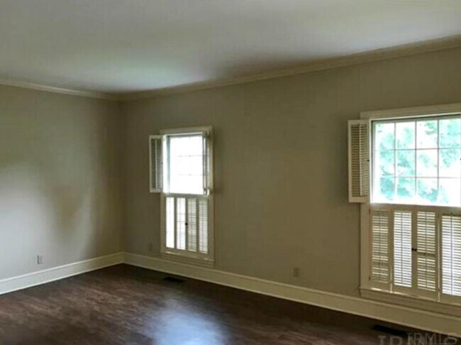 Building Photo - 5711 Ironwood Dr