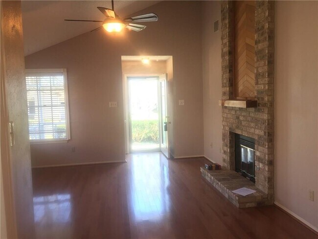Building Photo - 11712 Norwegian Wood Dr