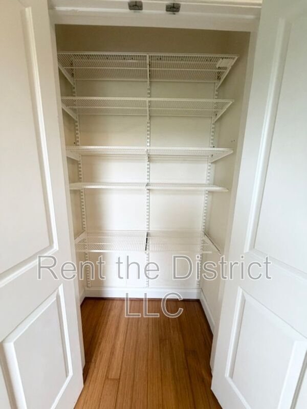 Foto del edificio - 3318 Sherman Ave NW