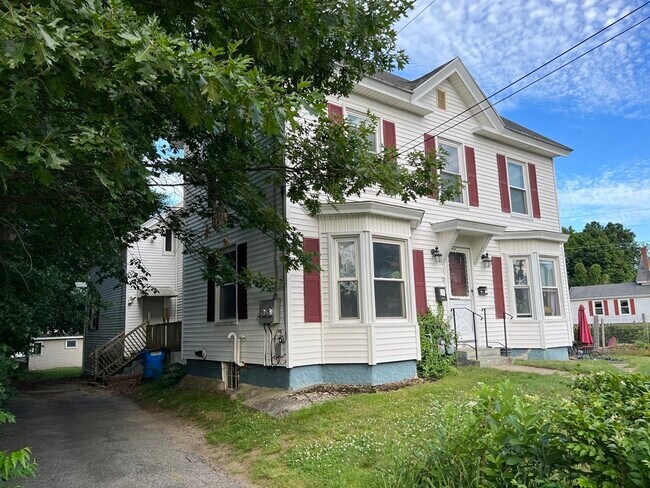 Building Photo - 20 Grove St