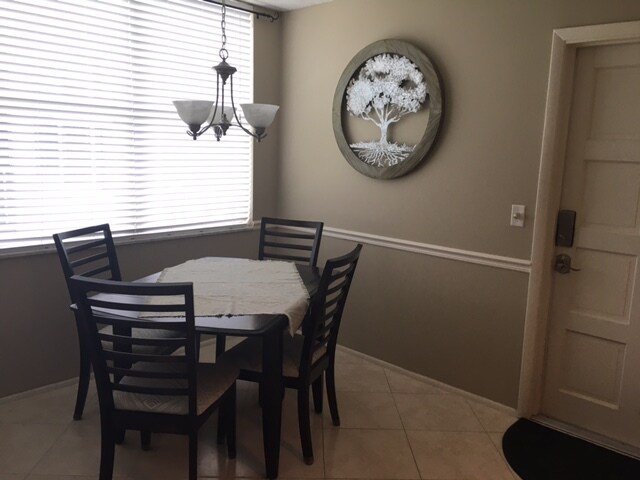 dining - 2809 Florida Blvd