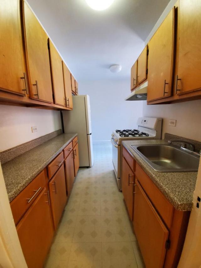 Building Photo - 0 bedroom in SUNNYSIDE NY 11104