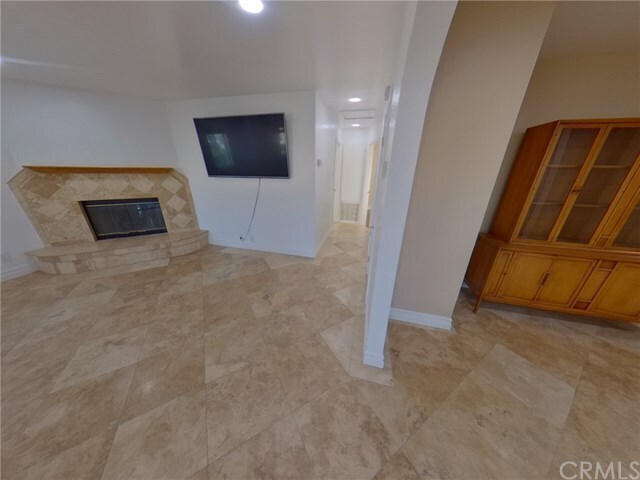 Foto del edificio - 2624 N Linden Ave