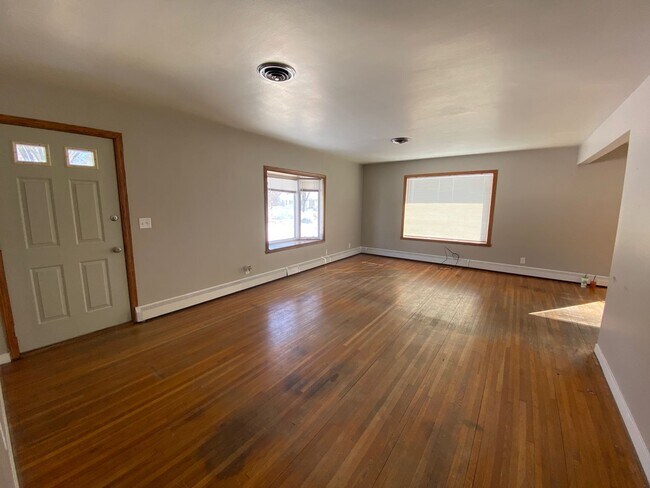 Foto del edificio - 3 Bedroom House Near NDSU!!