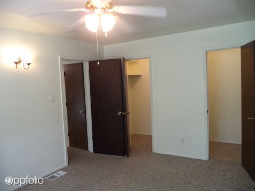 Foto del edificio - 536 Sanchez Rd NW