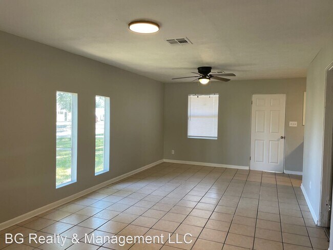 Building Photo - 4 br, 1 bath House - 2700 General Arnold St.