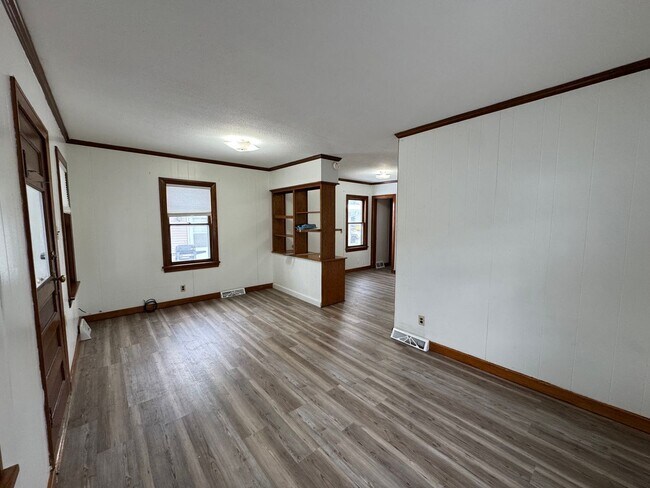 Building Photo - Cute 1 bedroom house! Located near Ta Ha Zouka Park!  Bonita casa de 1 dormitorio. ¡Ubicada cerca...