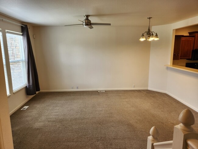 Living/dining - 1249 Timber Run Hts