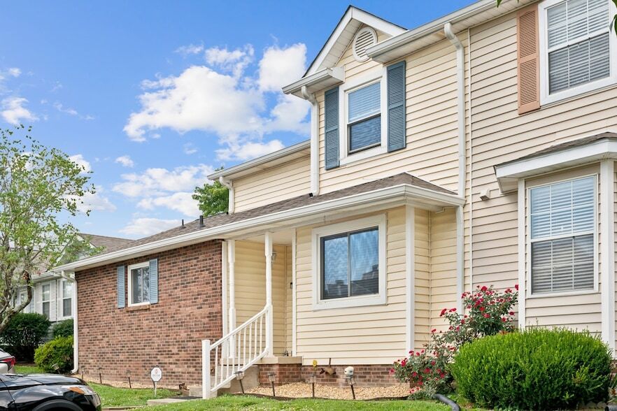 Foto principal - 57 Rolling Meadows Dr