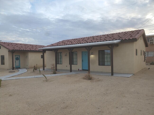 Building Photo - 6638 Maricopa Dr