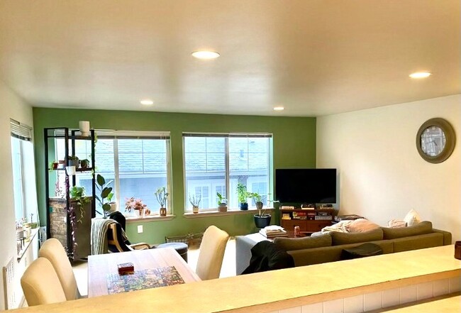 Foto del edificio - 7543 11th Ave NE