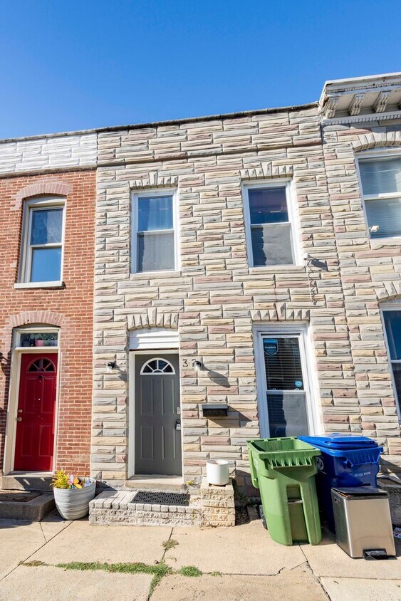 Primary Photo - Charming 2Bed/2.5 Bath in South Baltimore ...