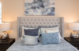 2BR, 2BA - 1100 SF - Cromwell Valley Apartments