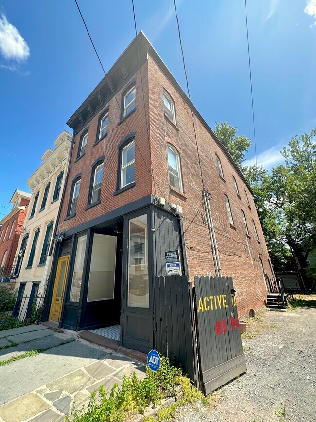 153 Lander St, Newburgh, NY 12550 Apartments in Newburgh, NY