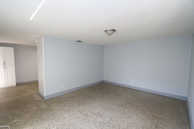 Foto del edificio - Charming 2 bed/1bath duplex in the heart o...