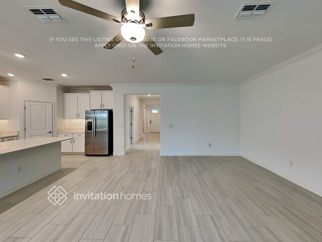 Foto del edificio - 14318 17th Ct E