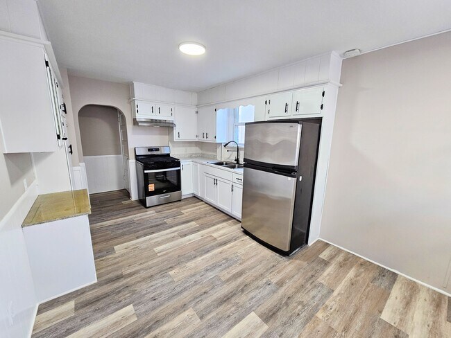 Foto del edificio - 724 Kinnaird Ave