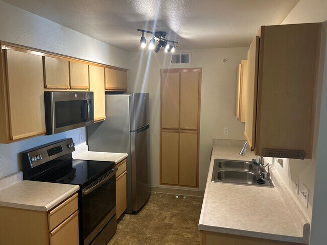 Building Photo - 6850 Sharlands Avenue #AD-2186