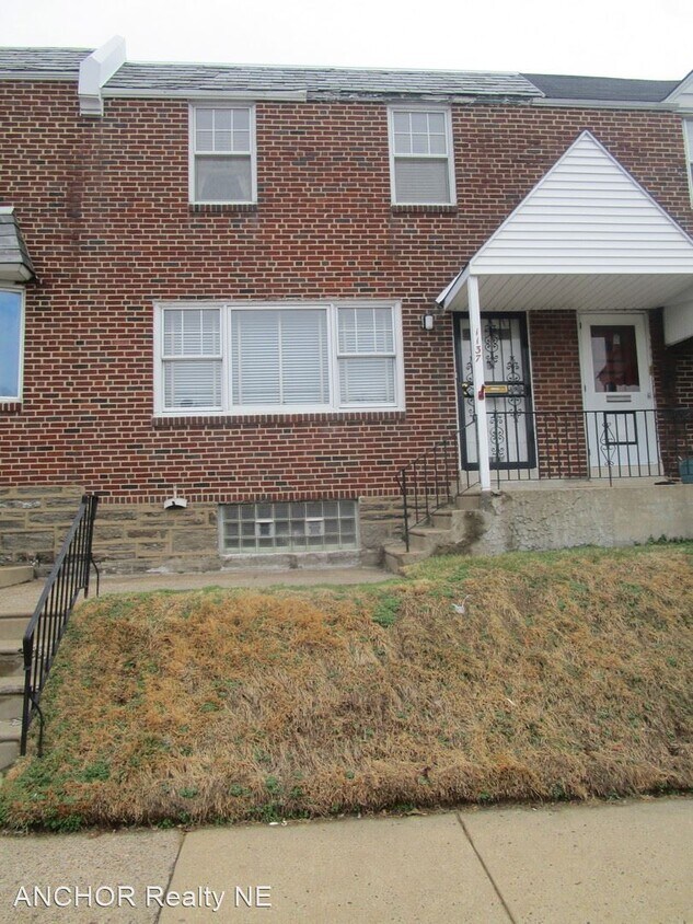 Primary Photo - 3 br, 1 bath House - 1137 E. Cheltenham Ave.