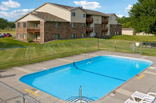 Piscina - Cobblestone Square Apartments