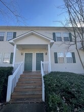 Building Photo - 47 Wanda St