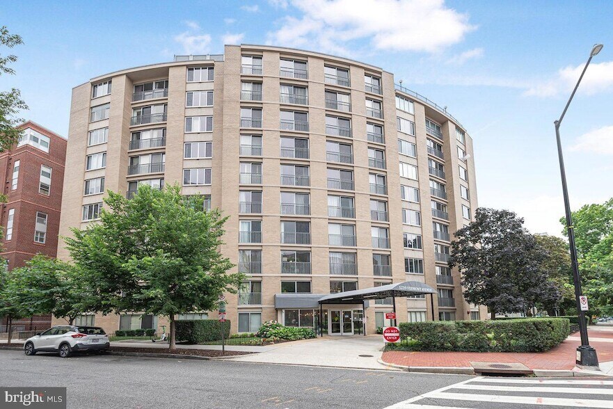 Foto principal - 1239 Vermont Ave NW