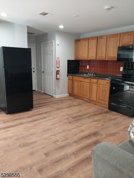 Foto del edificio - 411 Halsey St
