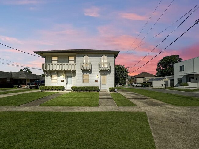 Building Photo - 816 Houma Blvd