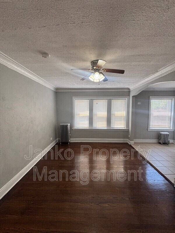 Foto principal - 9453 S Loomis St