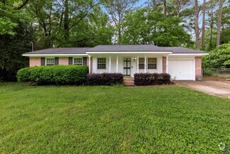 Building Photo - 846 S Forest Lake Dr