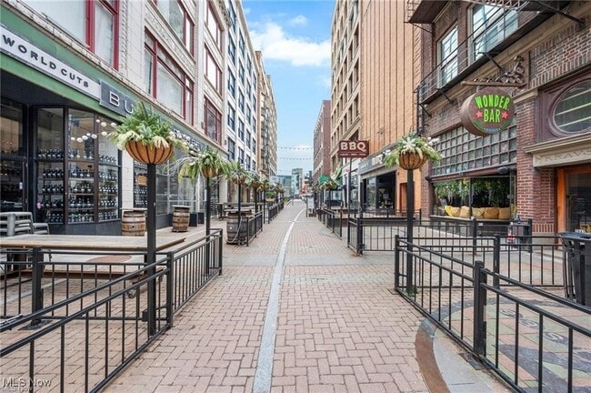 Foto del edificio - 2077 E 4th St