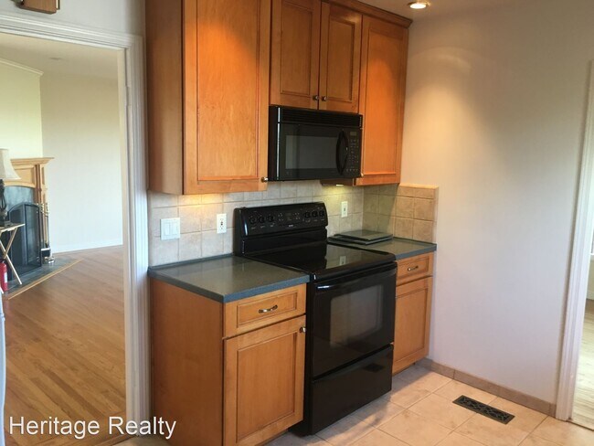 Foto del edificio - 3 br, 1 bath House - 1140 Harbor Boulevard