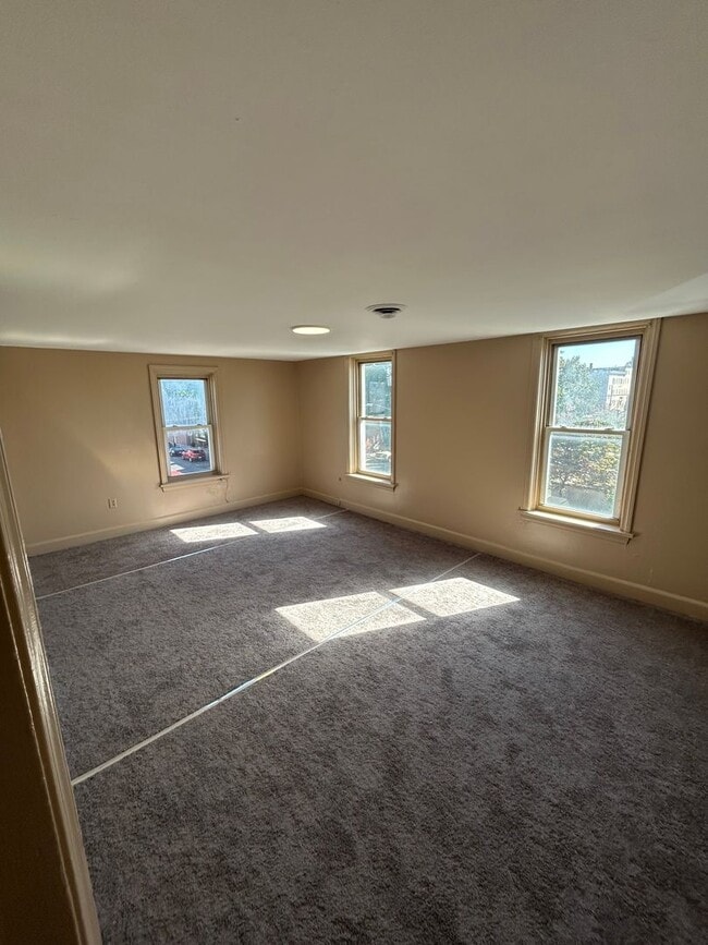 Building Photo - 105/107 W Louther Street